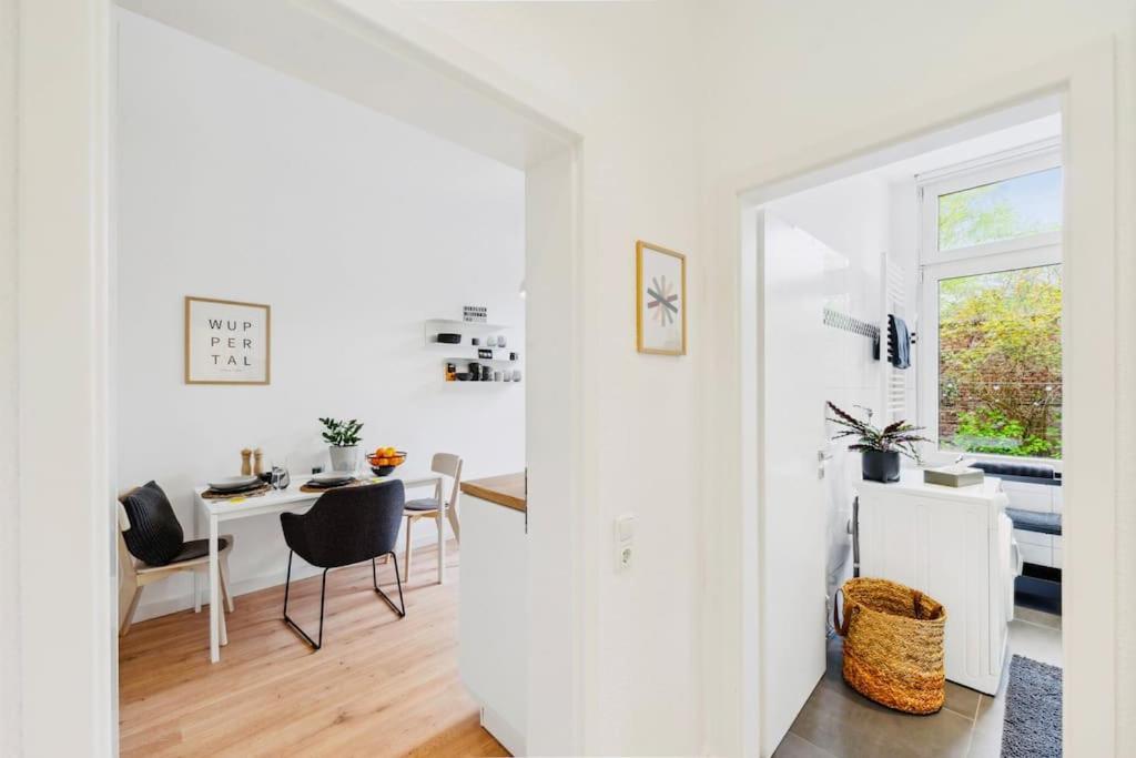 Апартаменти Wuppertaler Altbau-Traum Gutenberg - Naehe Dus & Dortmund & Koeln & Essen Екстер'єр фото