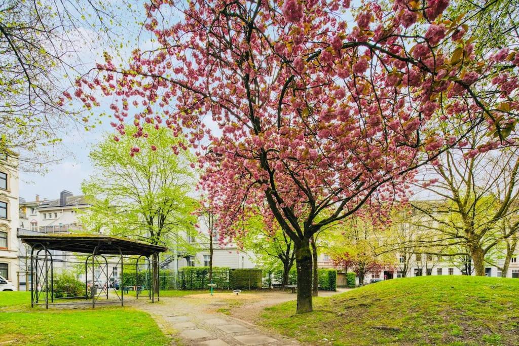 Апартаменти Wuppertaler Altbau-Traum Gutenberg - Naehe Dus & Dortmund & Koeln & Essen Екстер'єр фото